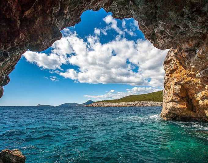 Cave, Snorkeling and Swimming Tour in Dubrovnik