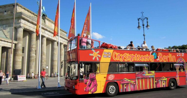 Welcome or Farewell Sightseeing Taxi Tour Berlin City with Transfer from or to the Airport approx 1-3h